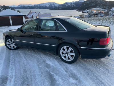 Audi A8 2.8-193 QUATTRO