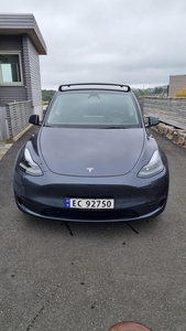 Tesla Model Y Long Range AWD