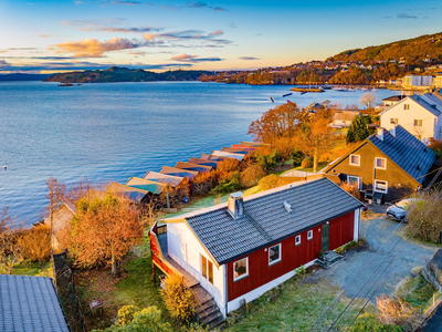 Enebolig på 145 m2 med fantastisk tomt og utsikt i fremste rekke på Steinneset, unik mulighet.