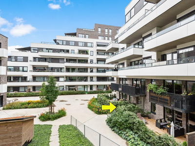 Arealeffektiv 4-roms fra 2018 med urban og attraktiv beliggenhet! Ingen fellesgjeld | Terrasse på 30m² | Garasjeplass