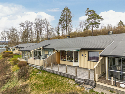 Lettvin og hyggelig seniorleilighet (55+) på Buer. Terrasse med svært gode solforhold - Utsikt mot Lifjell!