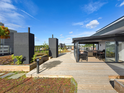 Heiergården Terrasse - Attraktiv leilighet med nybygg standard - balkong - Fantastisk takterrasse - Parkeringskjeller