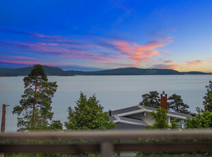 Filtvet/Vikene - Fantastisk eiendom 100 meter fra sjø og strand. Flott utsikt - Båtfeste - Ingen boplikt