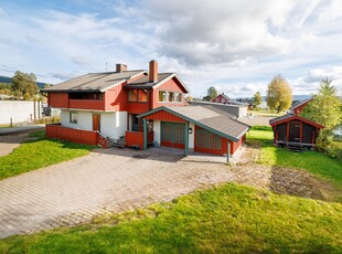 Gullovveien 8