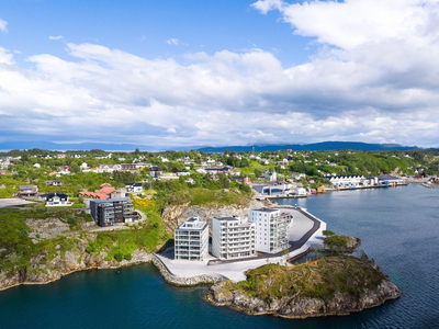 Storebø Brygge - Lys og lekker leilighet i 6.etasje|Nydelig sjøutsikt|Heis og fast parkering i garasjeanlegg