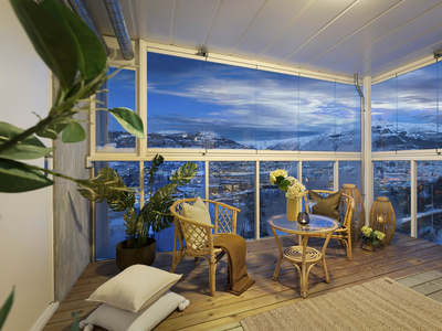 SOLHEIMSLIEN | Stor 3-roms toppleilighet med fantastisk utsikt og innglasset balkong | Nær sentrum| Felles takterrasse