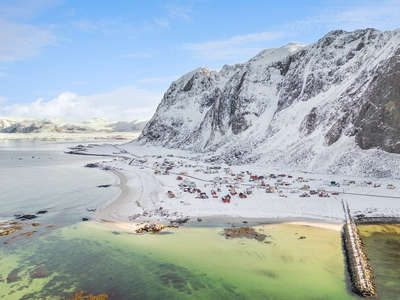 VISNING 2/9! Enebolig med eventyrlig beliggenhet mellom storhavet & mektige fjell - Flotte utsiktsforhold og midnattssol