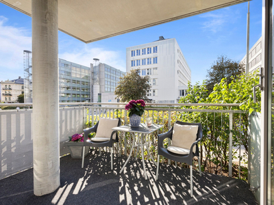 Moderne, lys 3-roms hjørneleilighet med 2 balkonger - felles takterrasse - Heis - Vv. fyring inkl.