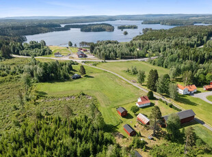 Trivelig småbruk i koselig grend på Vestmarka i Eidskog, 131,6 daa.