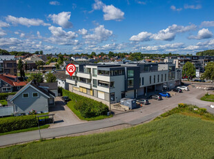 Meget pen 3-roms på over Lilletorget. Gjennomgående planløsning, usjenert terrasse, heis, garasjeplass.