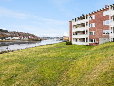 1-roms Bl-leilighet i Levanger sentrum. - Veranda flott utsikt mot Sundet og gode solforhold. Lave felleskostnader.