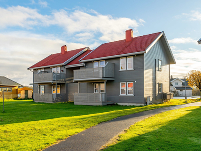 Andelsleilighet beliggende i 2. etasje med veranda og sentral beliggenhet!