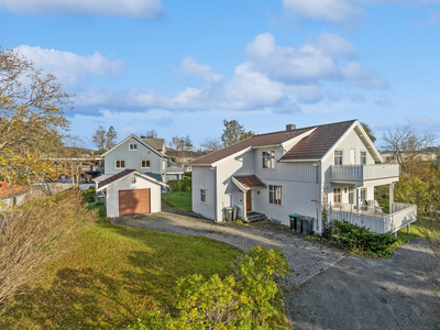 Enebolig med attraktiv beliggenhet på Reinsletta!