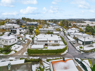 Innholdsrik enebolig med alt på en flate| | 5 soverom | 2 bad | Stor hage | Garasje