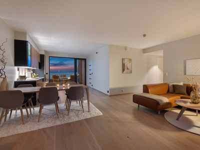 Lekker 4-roms leilighet ytterst på Grilstad | Solfylte uteplasser og flott utsikt |P- kjeller| Attraktiv beliggenhet