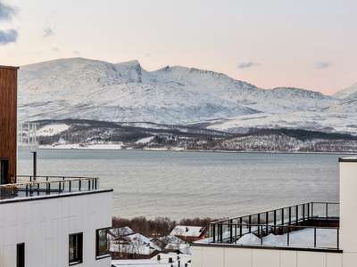 Toppleilighet i populære Workinnmarka | Høy standard | 3 balkonger