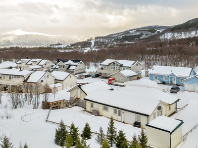 Enebolig med alt på 1 plan - Dobbelgarasje m/ hems