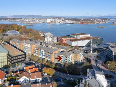 Innbydende leilighet på Bjergsted rett ved konserthuset - 2 soverom - Heis