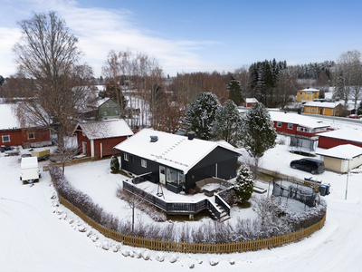 Våler - Enebolig over et plan med sentral beliggenhet. 3 soverom. Gangavstand til barnehage/skole! Kort vei til Glomma.