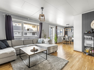 Moderne selveierleilighet med 3 soverom - Parkeringsplass - Stor veranda - Barnevennlig