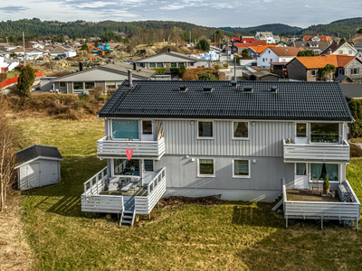 Lys og trivelig andelsleilighet i rolige omgivelser på Kvala - Vestvendt terrasse