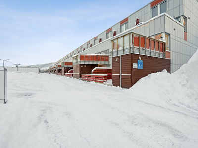 Lunheim - Fin 3-roms andelsleilighet med solrik balkong og garasjeplass. Flott hjørnebeliggenhet med nydelig utsikt.