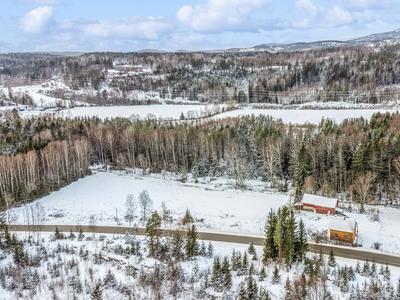 Skotselv. Småbruk, omfattende rehabilitering/kondemnabelt. 22,5 daa.