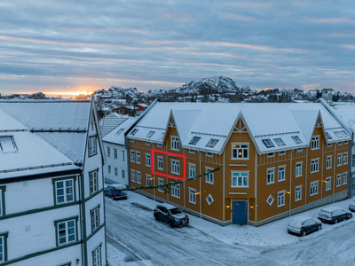 Kabelvåg - 2-roms leilighet. Heis og sentral beliggenhet.