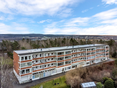 1-roms leilighet - Nyere kjøkken - Stor innglasset terrasse - Parkering - Nær marka!