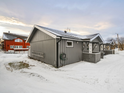 VIS TOR 25/1 KL 17.00 - 2-roms andelsbolig med alt på ett plan. Sentrumsnær beliggenhet.