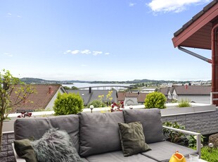 Mjughaug Terrasse 2