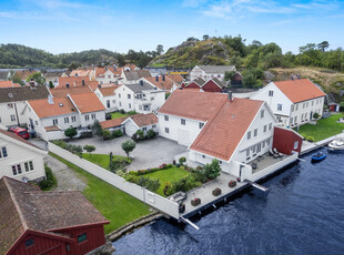 Malmø - Enestående og unik perle langs elva med 23,8 meter brygge