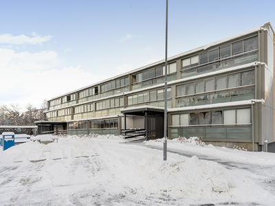 4 roms toppleilighet med solrik innglasset balkong - Garasje med El-lader