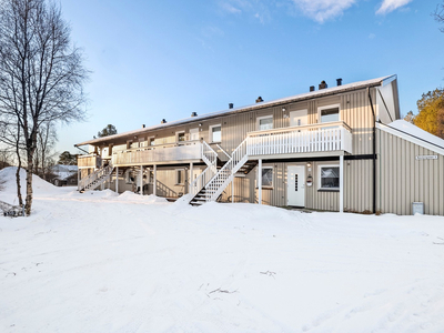 ARONNES: 3-roms leilighet med solrik terrasse, barnevennlig, naturnær og attraktiv beliggenhet!