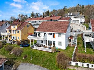 En flott & innbydende 3-roms selveierleilighet - Terrasse og hage - Garasjeplass - Gode turmuligheter