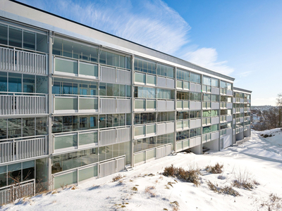 Grasåsen - Leilighet med 2 soverom, solrik innglasset veranda, og parkering i garasje!