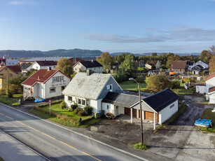 En innholdsrik eiendom, sentralt på Stjørdal.