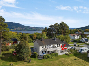 Lettstelt og trivelig andelsleilighet i 1. etasje - 1 soverom - koselig terrasse - sentral beliggenhet i Biri.