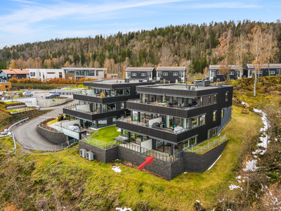 Eksklusiv og påkostet endeleilighet - Garasje m/lader - Herlig utsikt til fjorden - Beliggende rett ved marka!