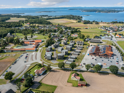 HELGEROA Søndersrødsvingen 28