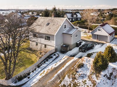 Alvsvåggarden 8,5430 Bremnes | EIE eiendomsmegling