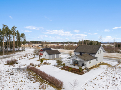 Slitu - Innholdsrik bolig med stor tomt og landlig beliggenhet.