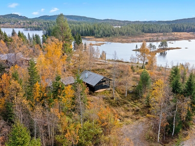 Stilig Bete/Beitski-hytte nær vann og skog med fantastisk utsikt - anneks og bod - båtfeste - fine tur- og løypeområder