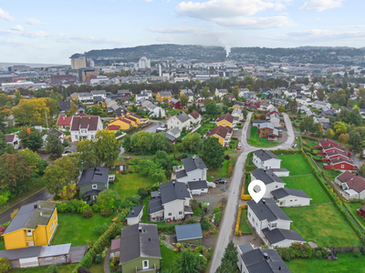 Steinkjer/Skjefte - Flott enebolig med 4 soverom. Svært attraktiv beliggenhet i blindgate.