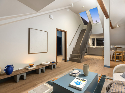 Arkitekttegnet loftsleilighet med privat takterrasse | 93m² gulvareal | Ferdigstilt 2023 | 5 års garanti