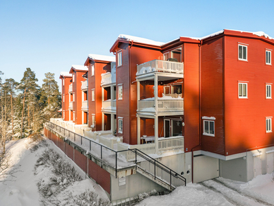 Romlig 2-roms leilighet på Mortensrud | Vestvendt terrasse og parkering.